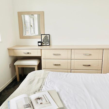 Home In Solihull - Near Nec, Bhx & Solihull Town Centre Бирмингам Екстериор снимка